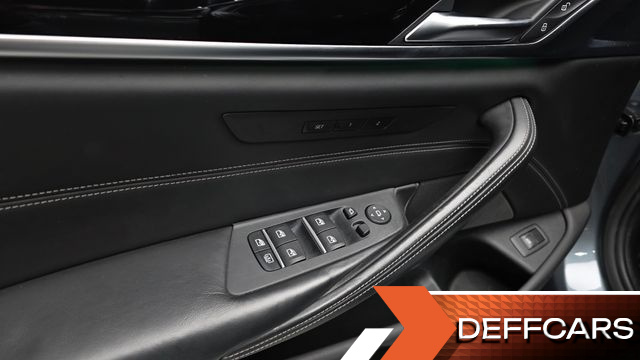BMW 5-SERIES 530i xDrive M Sport Package Plus купить на сайте DeffCars