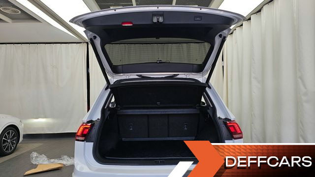 Volkswagen TIGUAN 2.0 TDI Premium купить на сайте DeffCars