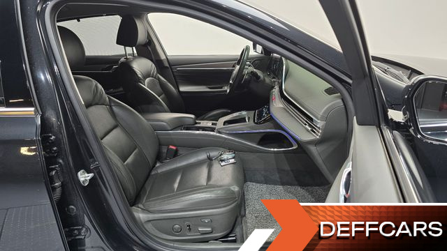Hyundai GRANDEUR 2.5 Calligraphy купить на сайте DeffCars