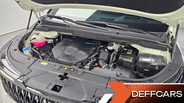 Kia CARNIVAL 9-Seater Noblesse купить на сайте DeffCars