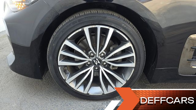 Kia STINGER 2.0 Turbo 2WD Platinum купить на сайте DeffCars