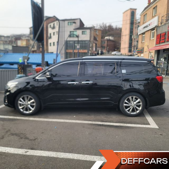 Kia CARNIVAL Gasoline 9-Seater Prestige купить на сайте DeffCars