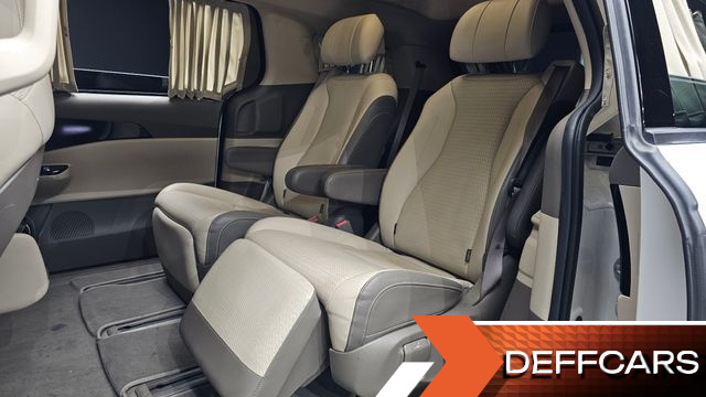 Kia CARNIVAL Gasoline 7-Seater Hi-Limousine Signature купить на сайте DeffCars