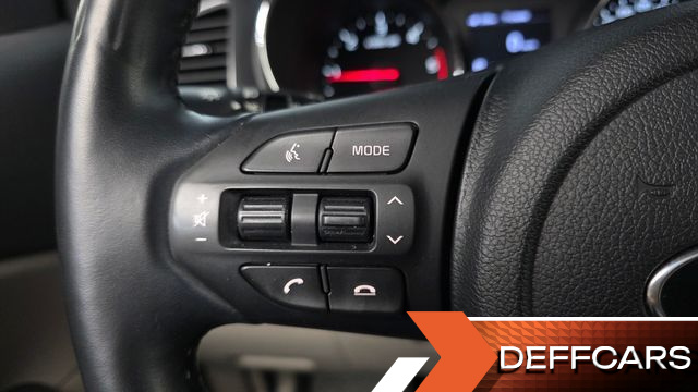 Kia CARNIVAL 9-Seater Luxury купить на сайте DeffCars