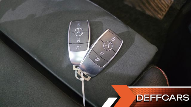 Mercedes GLB-CLASS GLB250 4MATIC купить на сайте DeffCars