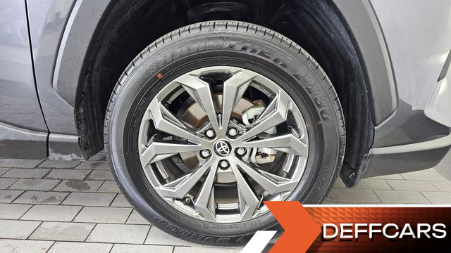 Toyota RAV4 2.5 2WD Hybrid XLE купить на сайте DeffCars