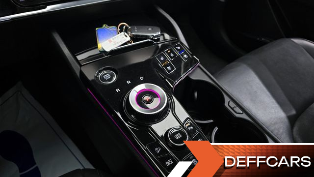 Kia SPORTAGE Gasoline 1.6 Turbo 2WD Signature купить на сайте DeffCars