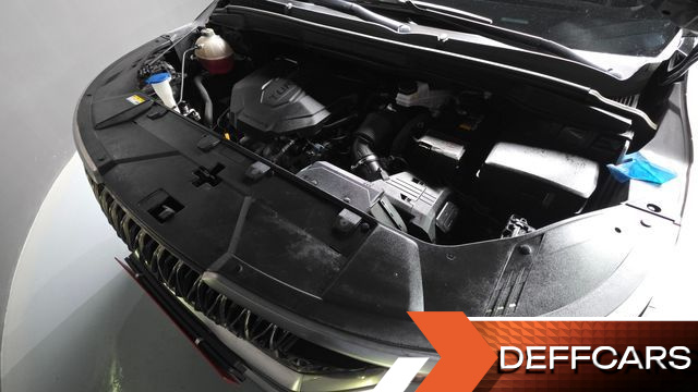 Kia CARNIVAL 9-Seater Hi-Limousine Signature купить на сайте DeffCars