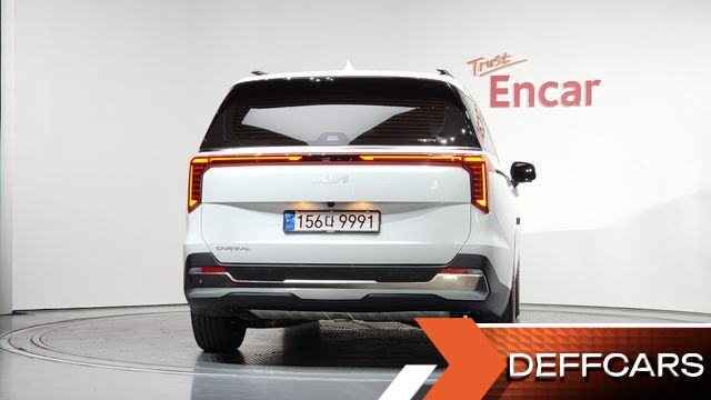 Kia CARNIVAL 9-Seater Signature купить на сайте DeffCars