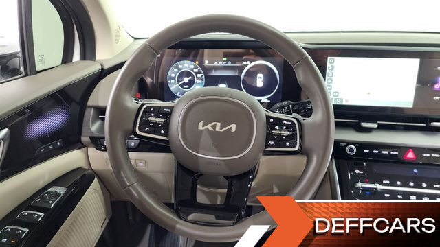 Kia CARNIVAL 9-Seater Signature купить на сайте DeffCars