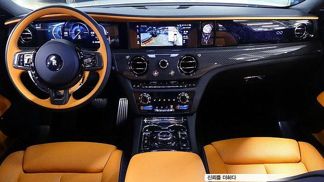 Rolls-Royce GHOST 6.7 V12 Black Badge купить на сайте DeffCars