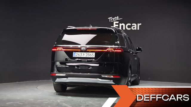 Kia CARNIVAL 9-Seater Signature купить на сайте DeffCars
