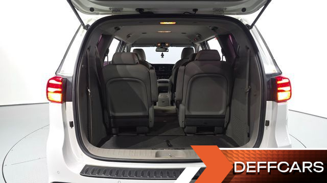 Kia CARNIVAL 9-Seater Prstige купить на сайте DeffCars