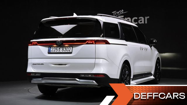 Kia CARNIVAL 9-Seater Signature купить на сайте DeffCars