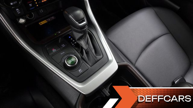 Toyota RAV4 2,5 4WD Hybrid LTD купить на сайте DeffCars