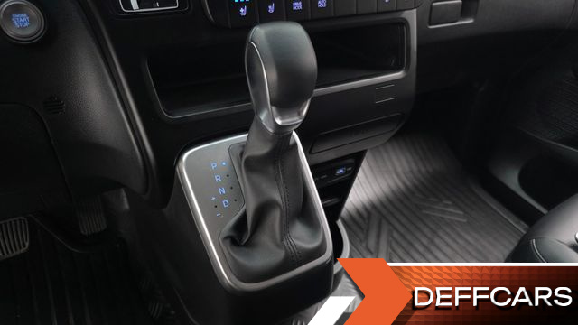 Hyundai STARIA L3.5 Cargo 5-Seater Modern купить на сайте DeffCars