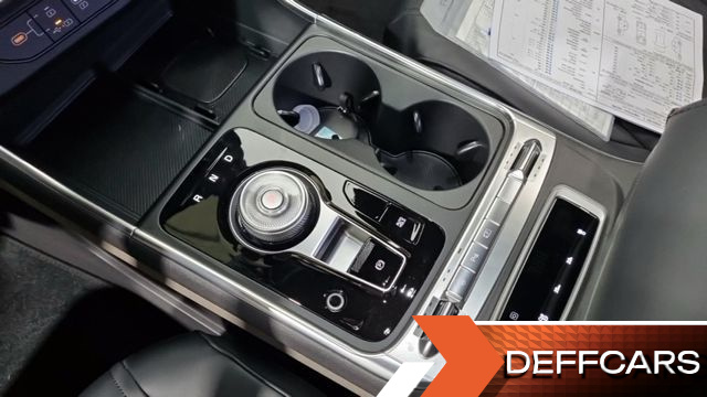 Kia CARNIVAL HEV 9-Seater Hi-Limousine (Special vehicle) купить на сайте DeffCars