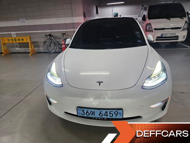 Tesla MODEL 3 Long Range AWD купить на сайте DeffCars