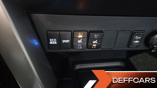 Toyota RAV4 2.5 2WD 4th купить на сайте DeffCars