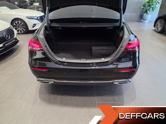 Mercedes E-CLASS E300e 4MATIC Exclusive купить на сайте DeffCars