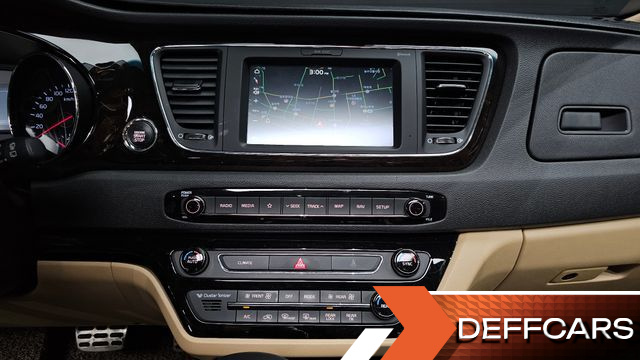 Kia CARNIVAL 9-Seater Noblesse купить на сайте DeffCars