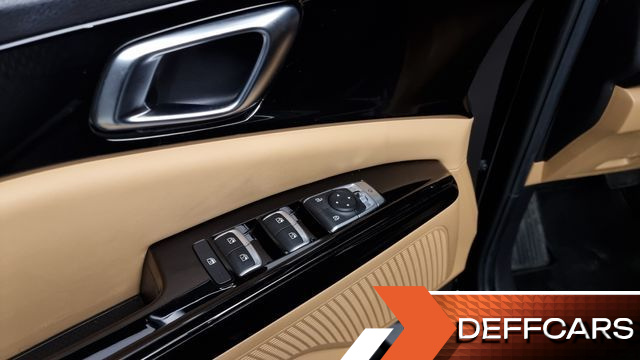 Kia CARNIVAL 9-Seater Noblesse купить на сайте DeffCars