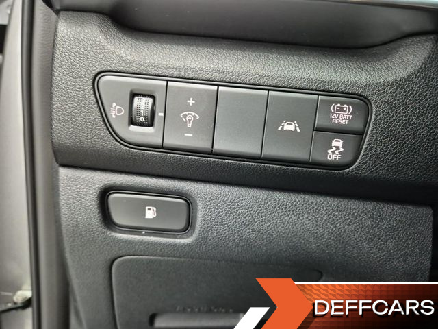 Kia NIRO 1.6 HEV Prestige купить на сайте DeffCars