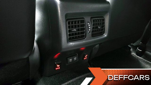 Toyota CAMRY 2.5 XLE Hybrid купить на сайте DeffCars