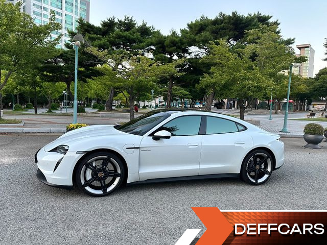 Porsche TAYCAN 4S купить на сайте DeffCars