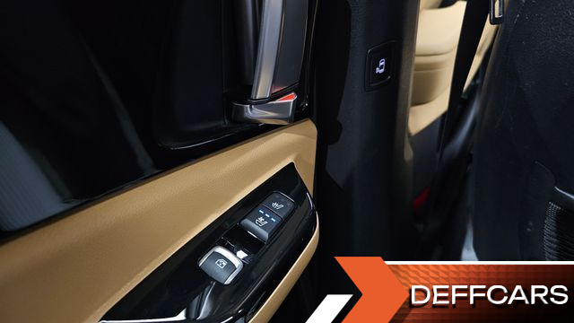 Kia CARNIVAL 9-Seater Noblesse купить на сайте DeffCars