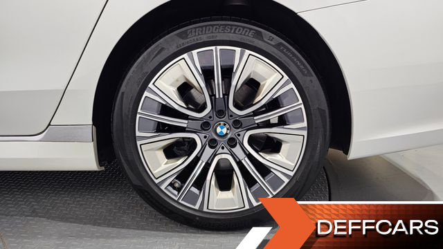 BMW 7-SERIES 740i sDrive Design Pure Excellence купить на сайте DeffCars