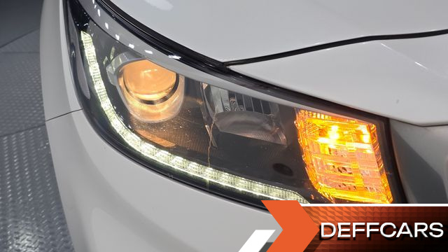 Kia CARNIVAL 9-Seater Prstige купить на сайте DeffCars