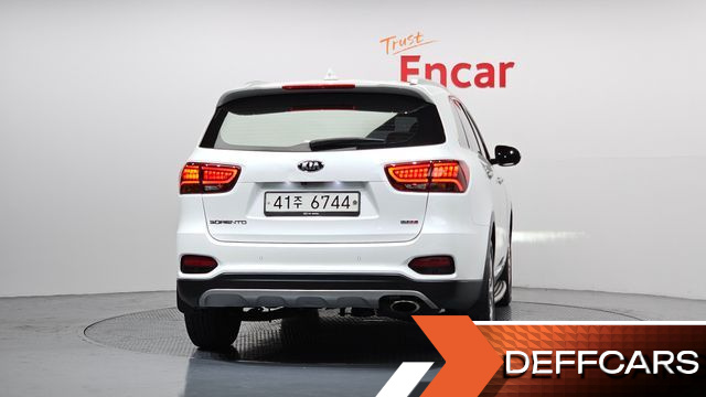 Kia SORENTO Gasoline 2.0 Turbo 2WD Master Special купить на сайте DeffCars