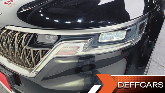 Kia CARNIVAL 9-Seater Noblesse купить на сайте DeffCars