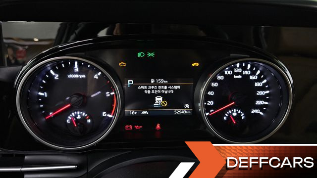 Kia CARNIVAL 9-Seater Noblesse купить на сайте DeffCars
