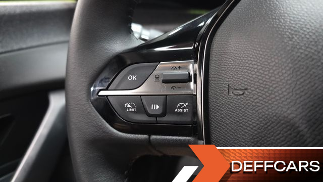 Peugeot 308 1.5 BlueHDi Allure купить на сайте DeffCars