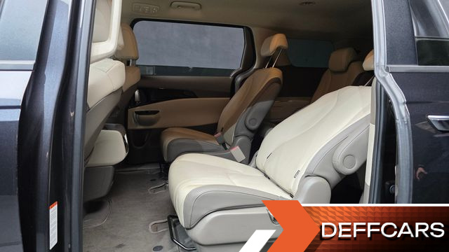 Kia CARNIVAL Gasoline 9-Seater Prestige купить на сайте DeffCars