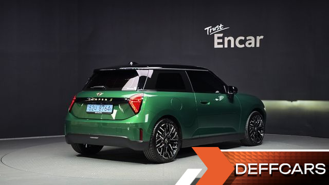 Mini COOPER SE Favoured купить на сайте DeffCars