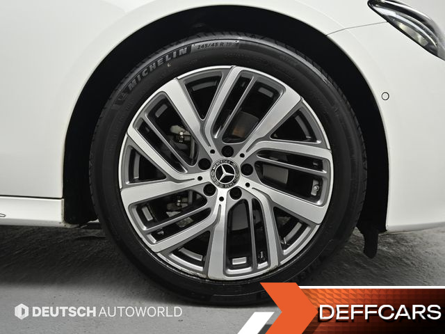 Mercedes E-CLASS E220d 4MATIC Exclusive купить на сайте DeffCars