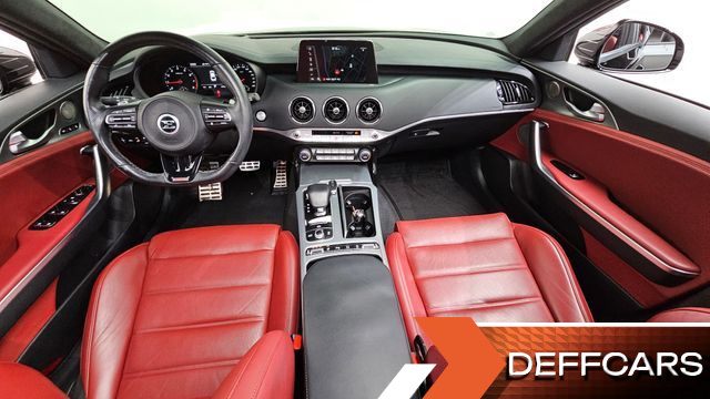 Kia STINGER 2.0 Turbo AWD Platinum купить на сайте DeffCars