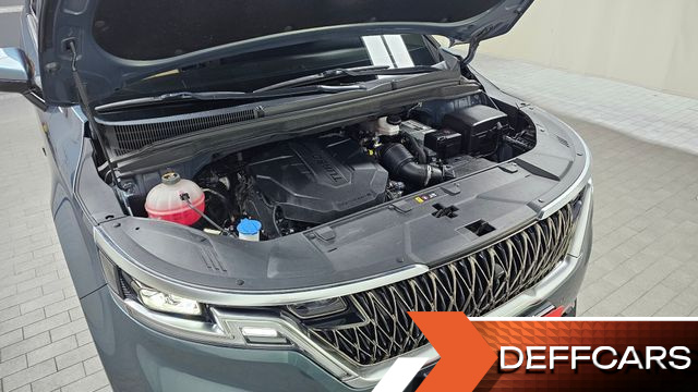 Kia CARNIVAL 9-Seater Signature купить на сайте DeffCars