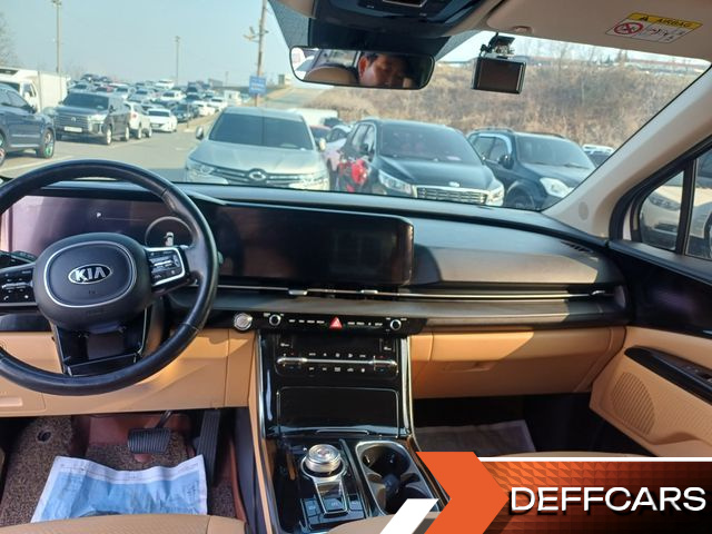 Kia CARNIVAL 9-Seater Signature купить на сайте DeffCars