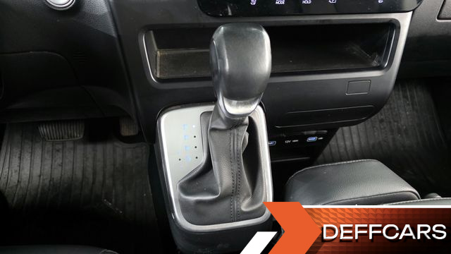 Hyundai STARIA L3.5 Tourer 9-Seater Modern купить на сайте DeffCars