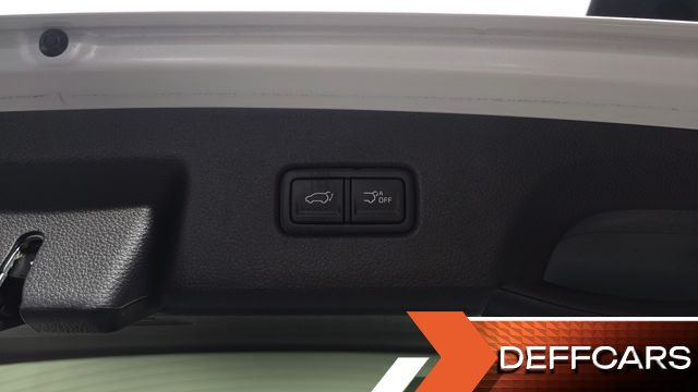 Kia CARNIVAL Gasoline 9-Seater Signature купить на сайте DeffCars