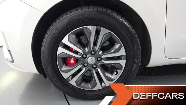 Kia CARNIVAL 9-Seater Luxury купить на сайте DeffCars