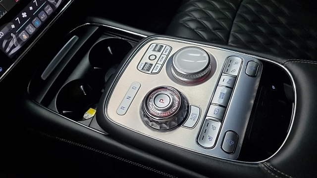 Genesis G90 Gasoline 3.5 Turbo e-S/C AWD LWB купить на сайте DeffCars