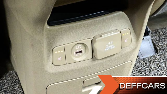 Kia CARNIVAL 9-Seater Noblesse Special купить на сайте DeffCars