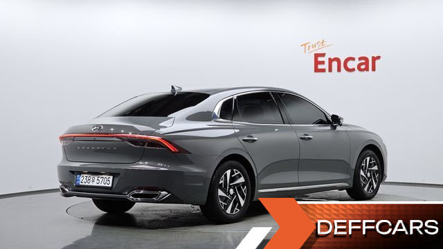 Hyundai GRANDEUR Le Blanc купить на сайте DeffCars
