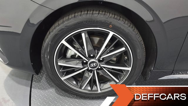 Hyundai GRANDEUR 2.5 Le Blanc купить на сайте DeffCars