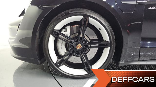 Porsche TAYCAN 4S купить на сайте DeffCars
